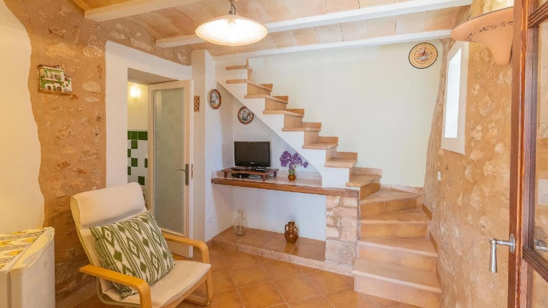 Ferienhaus Mit Privatpool Fuer 6 Personen Ca 100 M In S'Horta, Balearen Mallorca