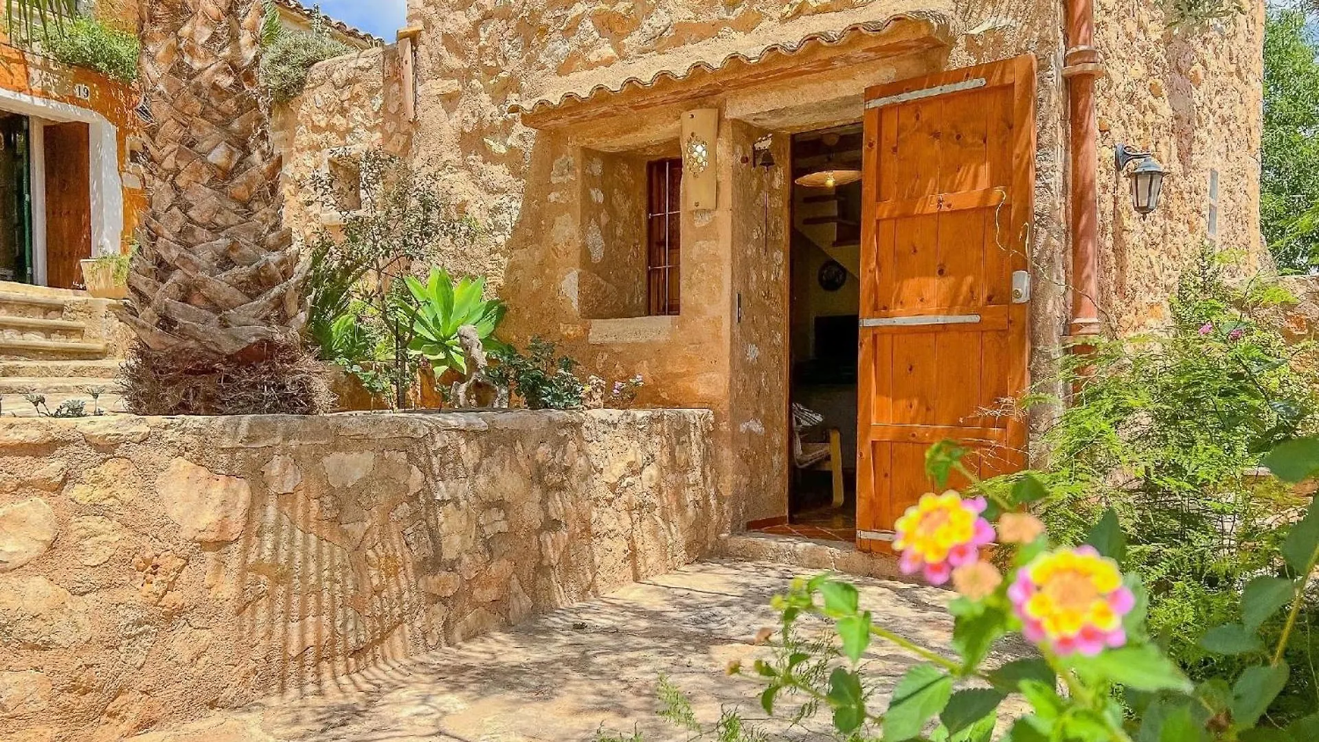 Ferienhaus Mit Privatpool Fuer 6 Personen Ca 100 M In S'Horta, Balearen Mallorca Holiday home S'Horta